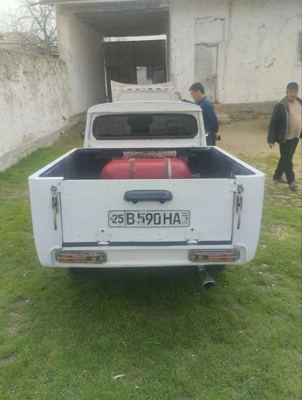 Moskvich. Pikap 1993 yil 3 Moskvich. Pikap 1993 yil 3