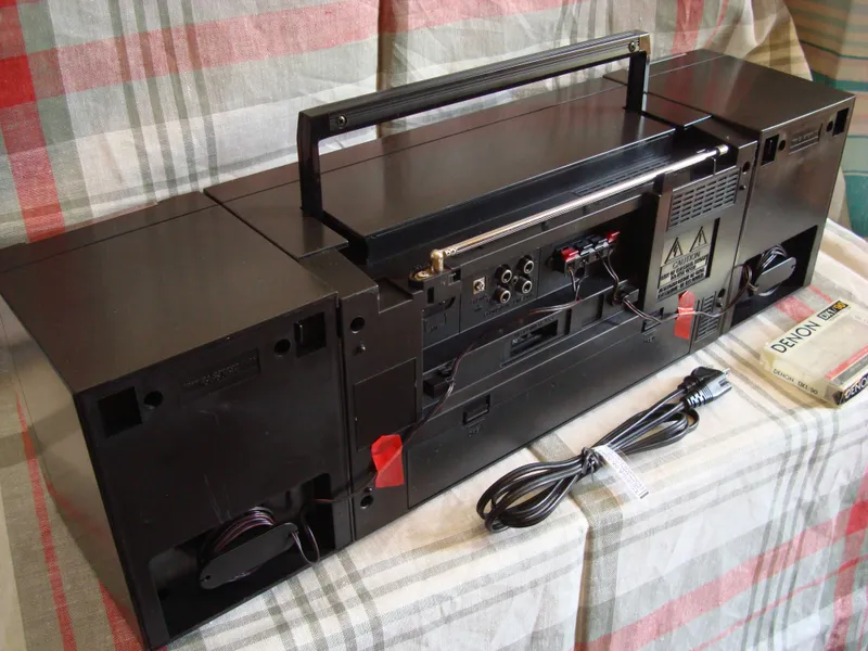TOSHIBA RT-SX 85 BomBeat. Редкая. 1986 год. MADE IN JAPAN. — фото 1