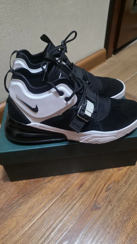 Мужские кроссовки "NIKE AIR FORCE 270" оригинал