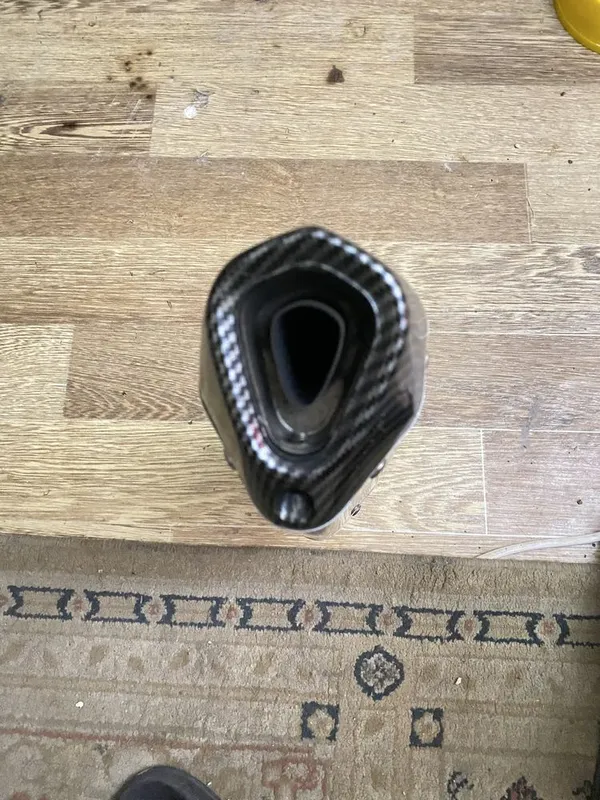 Продам глушитель — фото 1