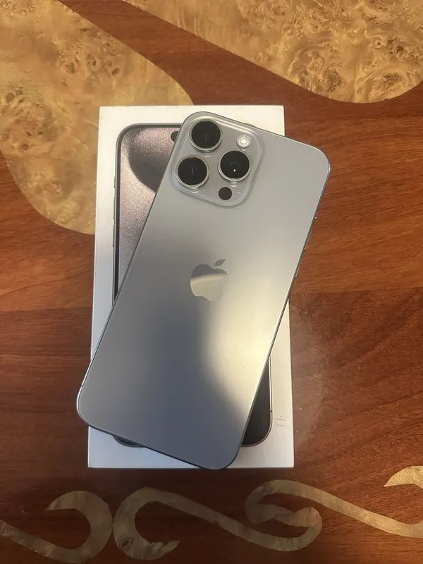 Iphone 15pro max 256GB 3