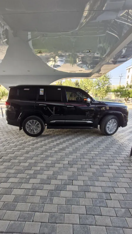 Toyofa Land Cruiser 300 VXGR 2024 yil японка 7 места фул пазитсия — фото 8