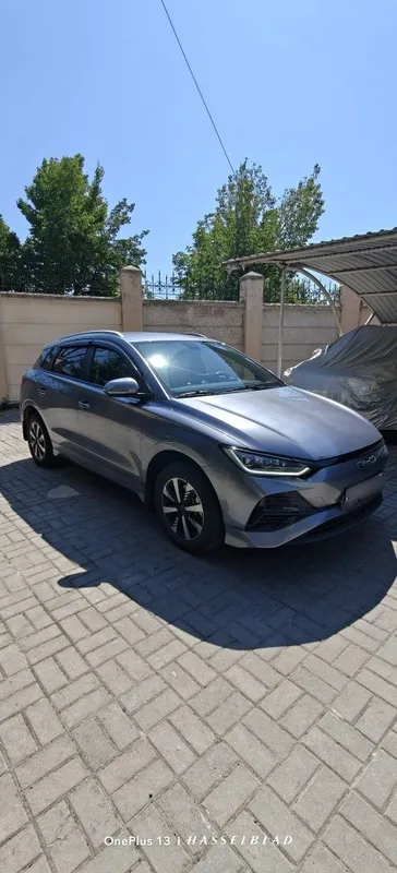 BYD e2 Ofetsialniy Luxery 405 km Электромобил