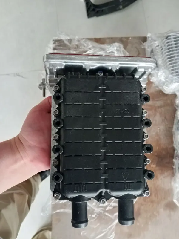 Yuqori bosimli suv isitgich Lixiang L9 2