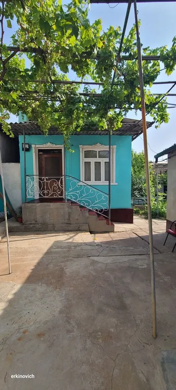 Toshkent viloyati Olmaliq shaharda hovli uy sotiladi 1