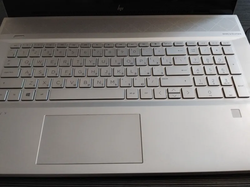 HP enwy 17 1
