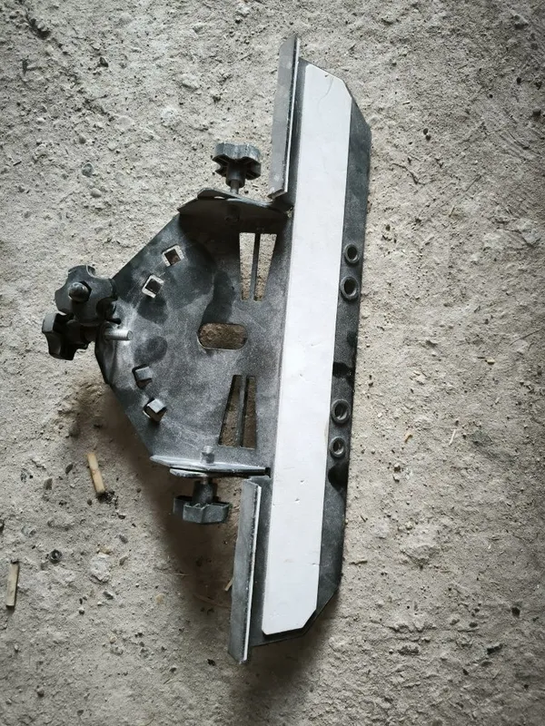 45° kafel va keramagranit kesish moslamasi (125 mm bolgarka uchun) 2 45° kafel va keramagranit kesish moslamasi (125 mm bolgarka uchun) 2