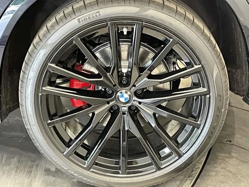 BMW X5 xDrive 40i M Paket 2026 model 4