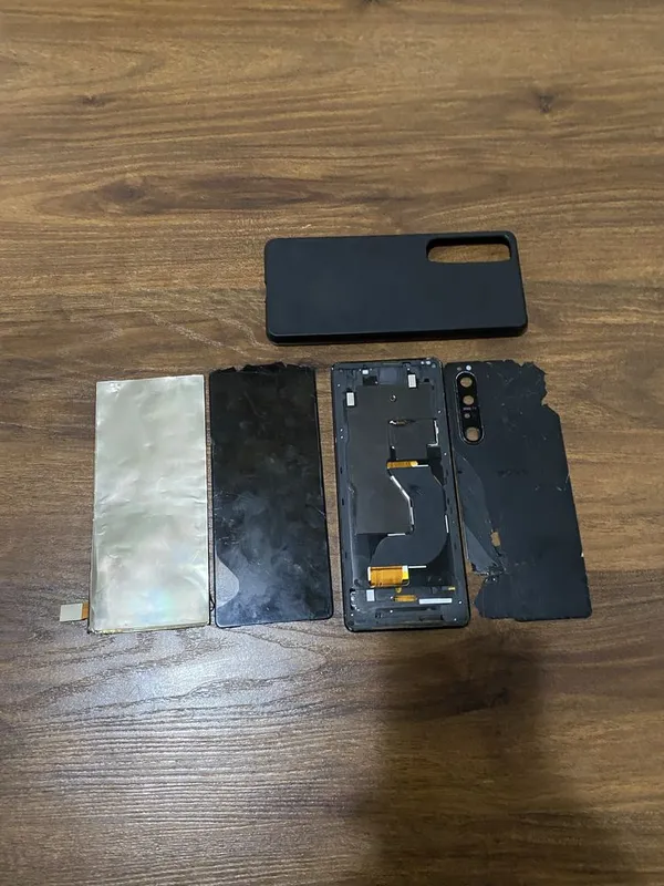 Sony Xperia 1 III 12/256 GB | Zapchast yoki ta’mirlash uchun Flagman 3 Sony Xperia 1 III 12/256 GB | Zapchast yoki ta’mirlash uchun Flagman 3