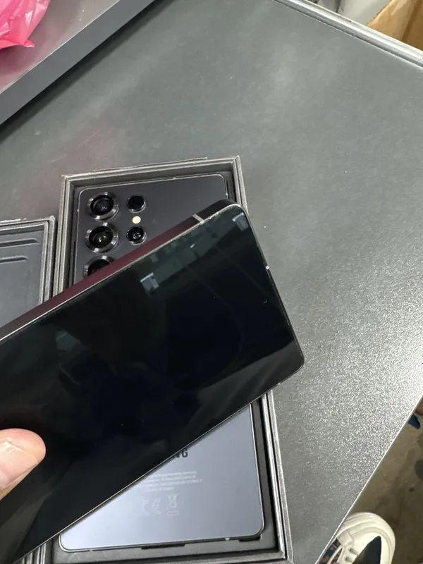 Samsung Galaxy S25 Ultra jet black — фото 4