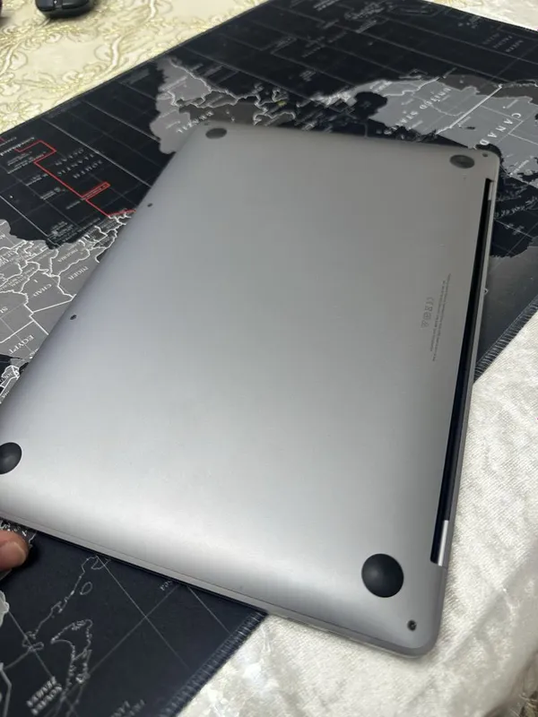 Suv tokilgan нв запчасть Macbook Pro не включается — фото 2