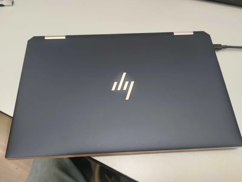 HP spectre x360 | i7-1165g7 | RAM 16 | NVME 512 3 HP spectre x360 | i7-1165g7 | RAM 16 | NVME 512 3