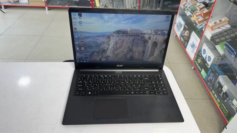 Acer office Noutbuk seleron N4020 DDR4 4/500 hdd holati yaxshi
