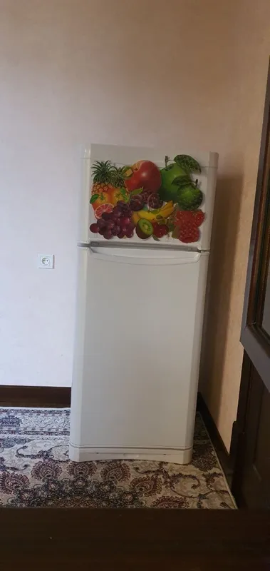 Холодильник Indesit, состояние хорошее 1 Холодильник Indesit, состояние хорошее 1