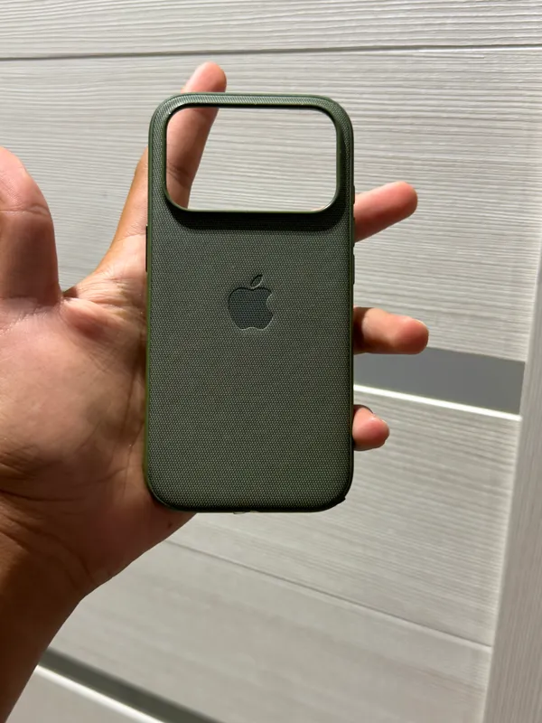 IPHONE 17 PRO 7