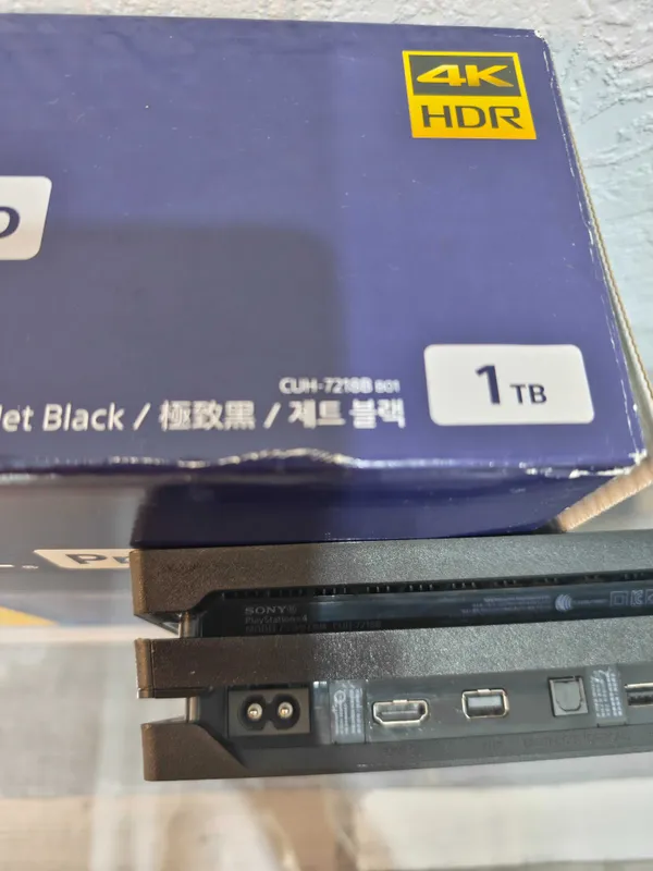 PlayStation 4 Pro 1Tb (PS4 Pro) (CUH-7218B) + 2 игры — фото 5