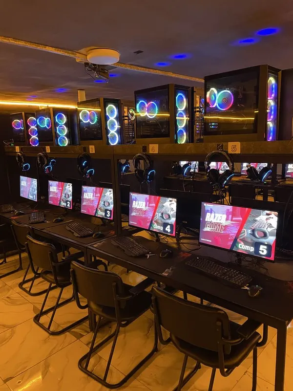 Tayyor Gameclub uchun 50ta kompyuter