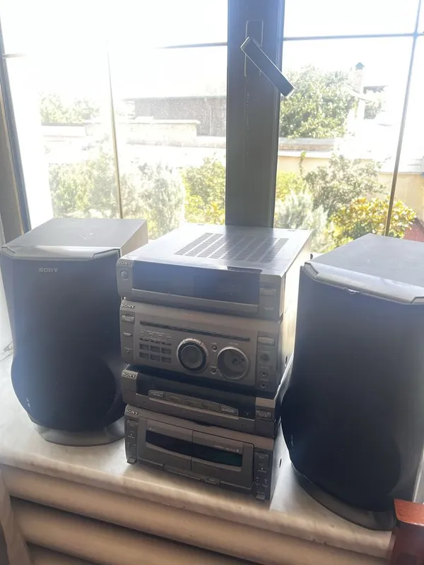 Музыкальный центр Sony MHC-W55 с колонками 3 Музыкальный центр Sony MHC-W55 с колонками 3