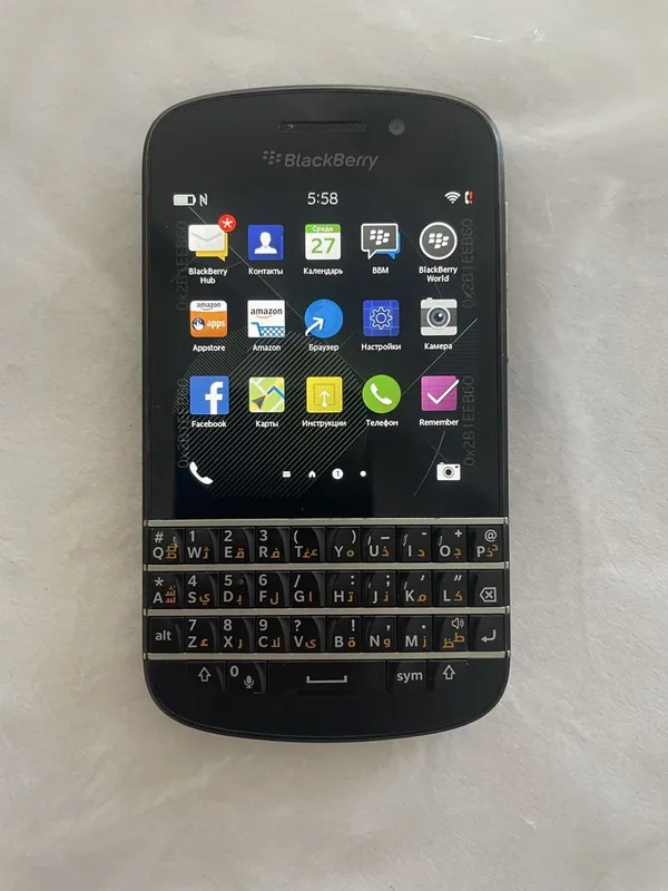срочно продаю Blackberry Q10