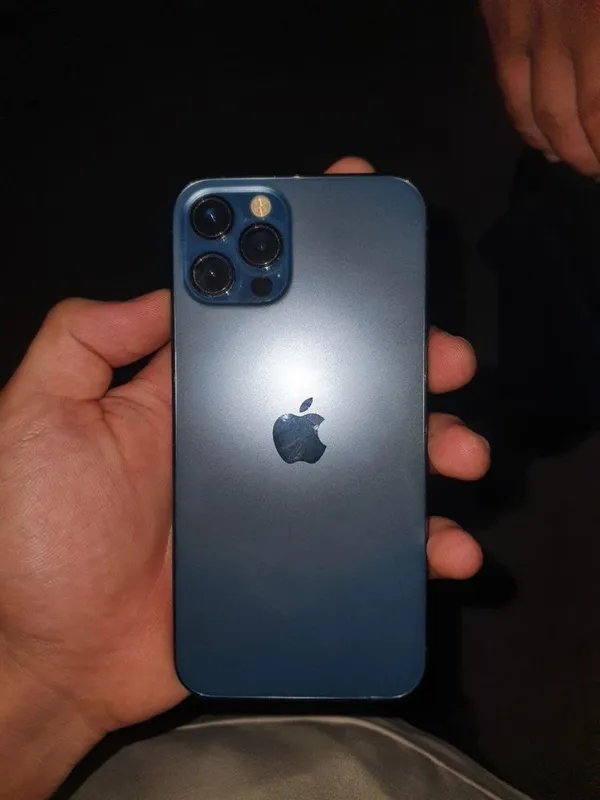Sotiladi iphone 12 pro 3 Sotiladi iphone 12 pro 3