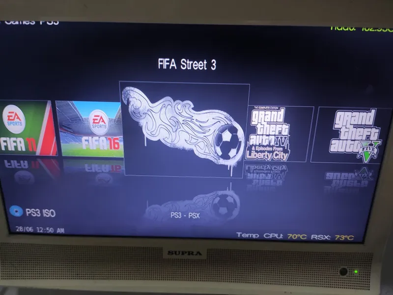 Playstation 3. 30+oʻyini bor 2ta joyistik bor — фото 2