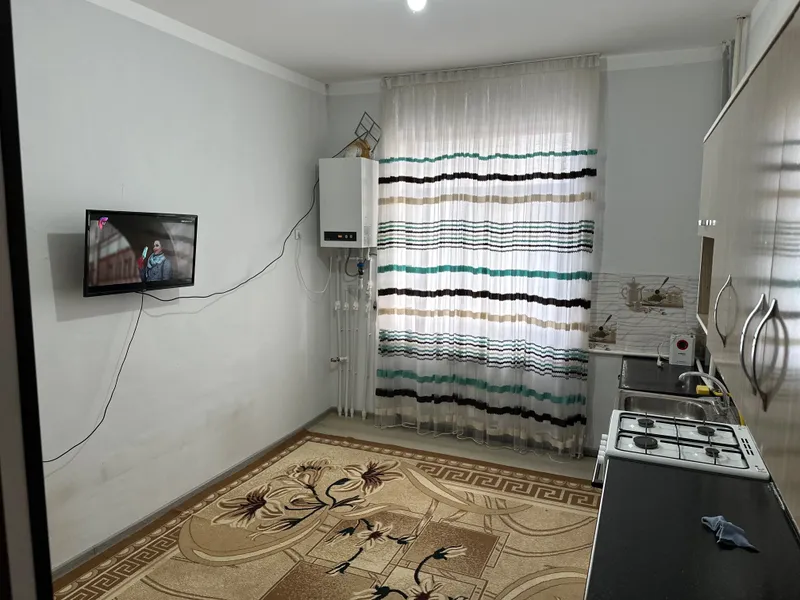 3 xonali 90 kv/m2 novastroyka liftli dom 3