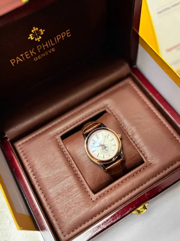 Часы Patek Philippe Nautilus Limited Edition — фото 5