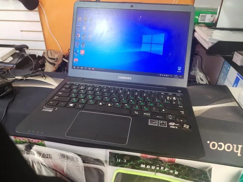 Netbook sotiladi Samsung core i5