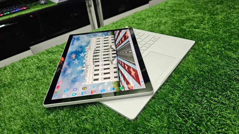 Самая универсальная модель Microsoft Surface Pro 5 3 Самая универсальная модель Microsoft Surface Pro 5 3