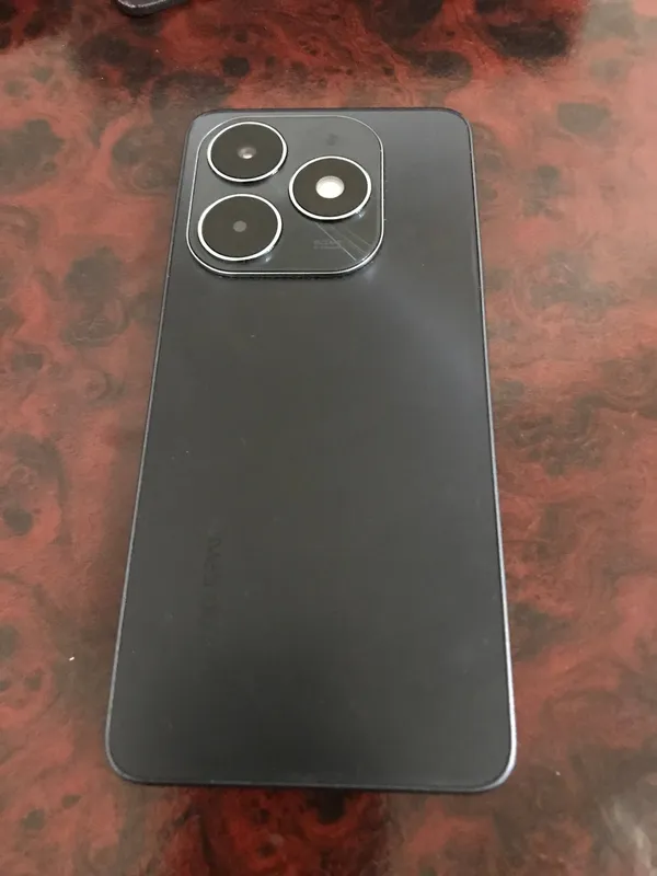 Tecno spark 20