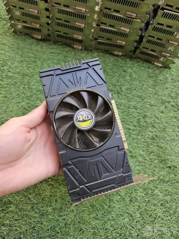 Срочно продаётся 1050 Ti 2 Срочно продаётся 1050 Ti 2
