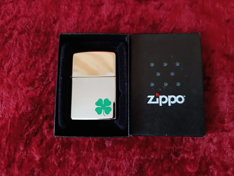 Зажигалки Zippo ( НОВАЯ ) и Огонёк ( Космос , Гагарин ) 1961 г. СССР 1 Зажигалки Zippo ( НОВАЯ ) и Огонёк ( Космос , Гагарин ) 1961 г. СССР 1