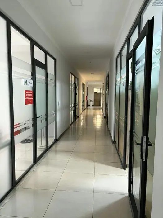 Коммерческое помещение 1400 м2 в Яккасарайском районе — фото 3
