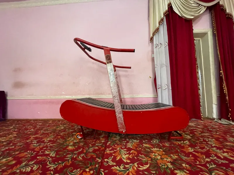 Begovay daroshka tuksiz yuradi kall,klom ulchaydi — фото 1