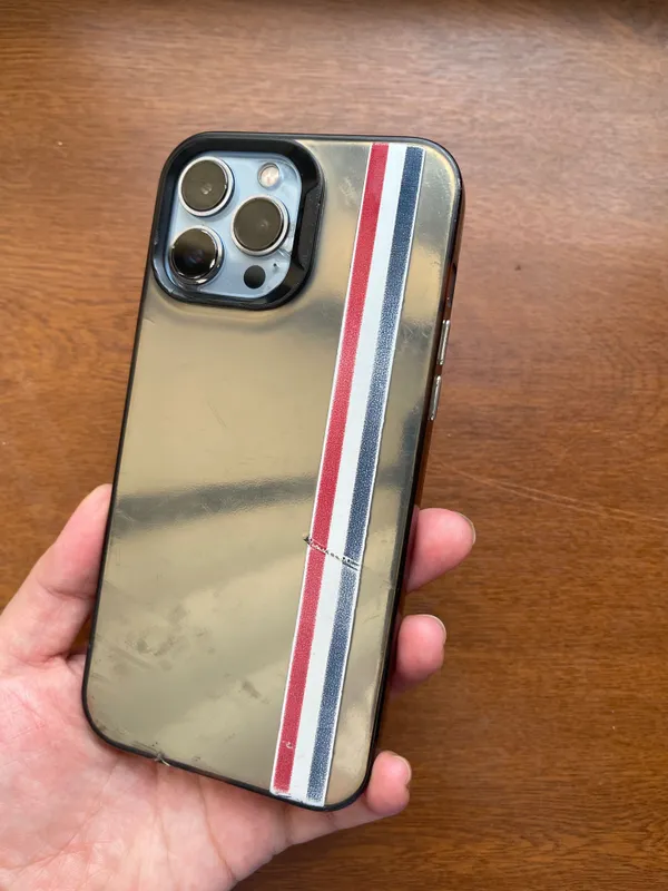 iPhone sotiladi kafolati bilan 3 iPhone sotiladi kafolati bilan 3