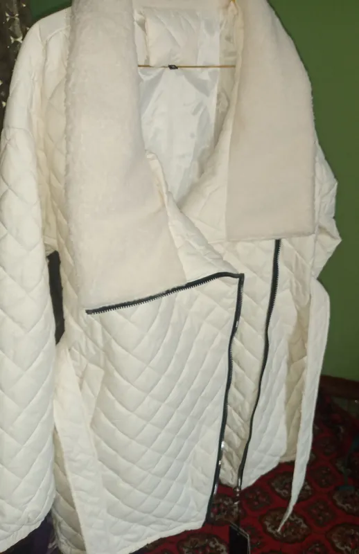 ayollar kurtkasi
