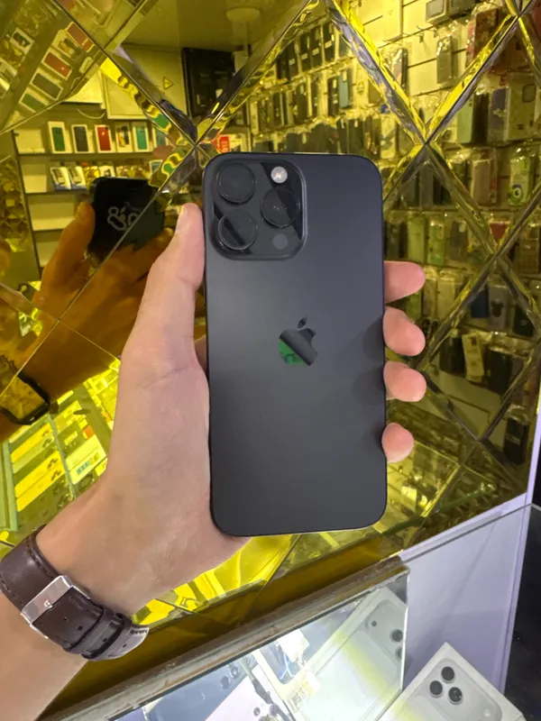 iPhone 16 pro max 1 iPhone 16 pro max 1