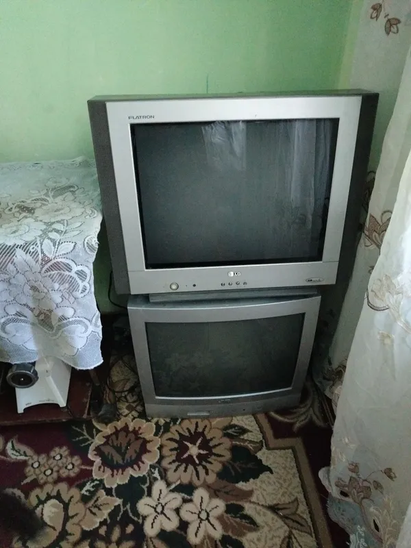 продаются 1 продаются 1