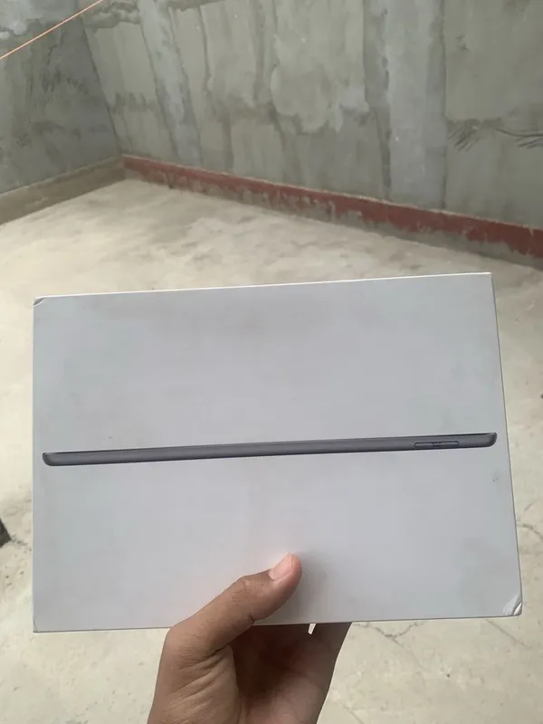 Ipad 9th gen 64 gb sotiladi xolati ideal 3