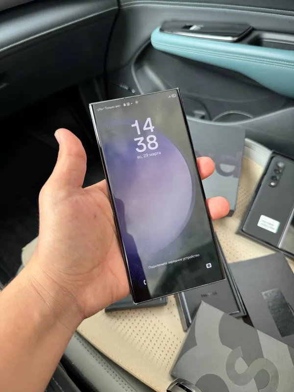 Samsung S23 Ultra 2