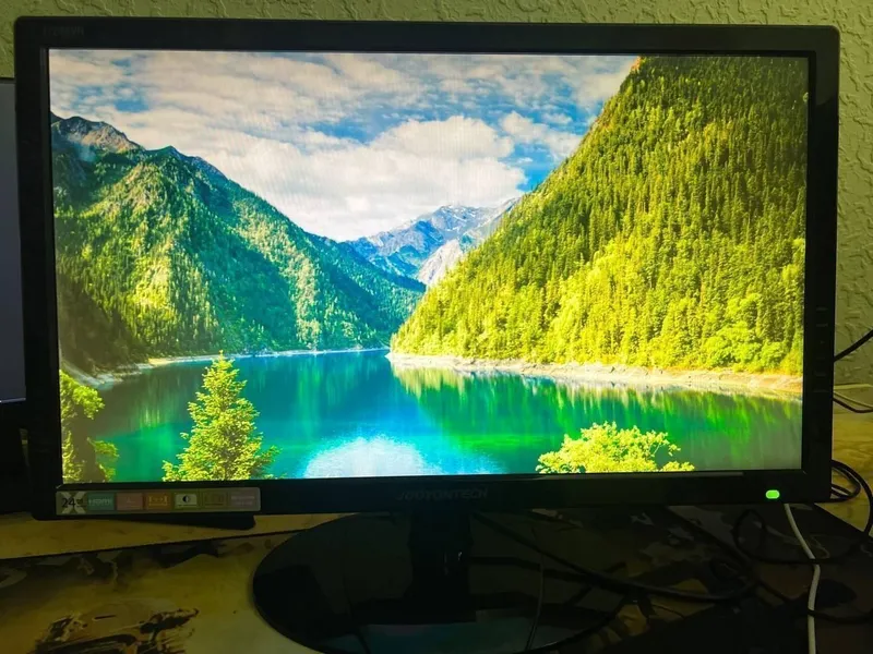 Sifatli Monitor 24 Duym Full HD