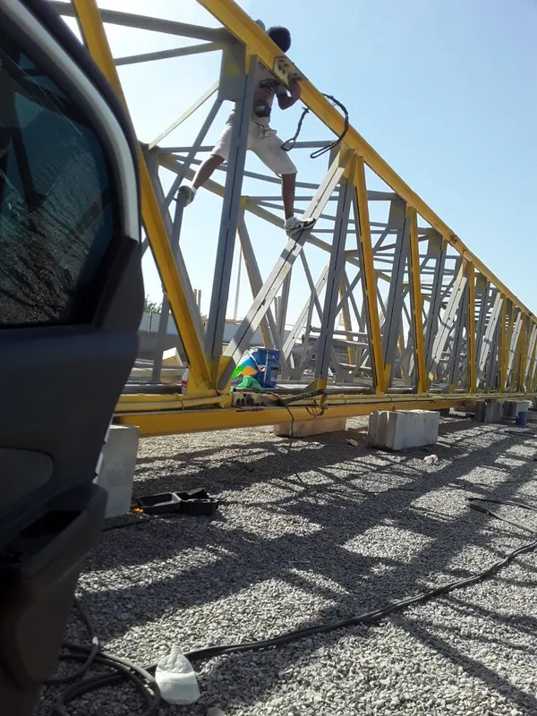 Kran montaj ustanovka 2
