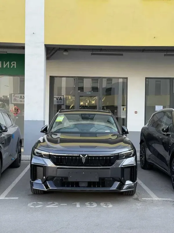 Voyah Free 318km AWD Naxt va Halol nasiya savdo Voyah Free 318km AWD Naxt va Halol nasiya savdo