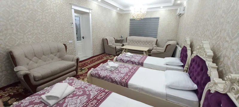 ПОСУТОЧНО у Регистана | 3 спальни, 10 гостей, Wi-Fi — фото 1