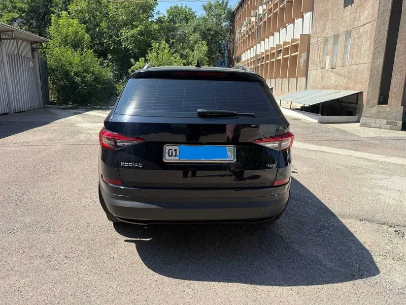 Skoda Kodiaq 2021, 2.0 AT (180 л.с.), 4WD, Комплектация Style (7 мест) 4