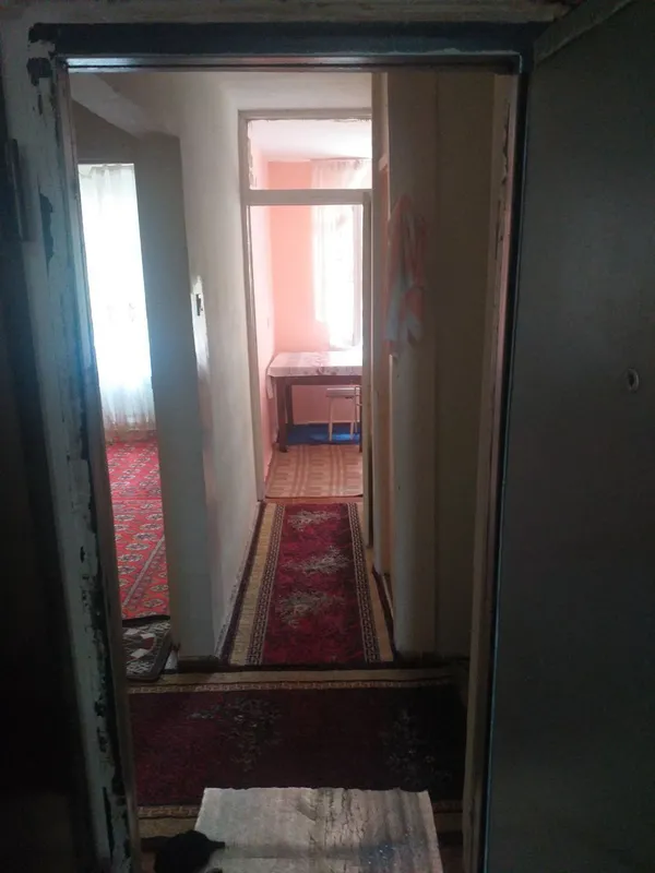 Продаётся 1 комнатная квартира в 1 микрорайоне — фото 2