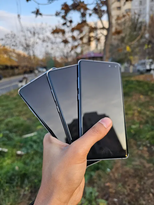 Samsung Galaxy S10 + 5G. ОЗУ 8/256 ГБ. Гарантия 2 Samsung Galaxy S10 + 5G. ОЗУ 8/256 ГБ. Гарантия 2