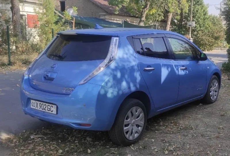 Электромобиль Ниссан Лиф. Elektromobil Nissan Leaf 4