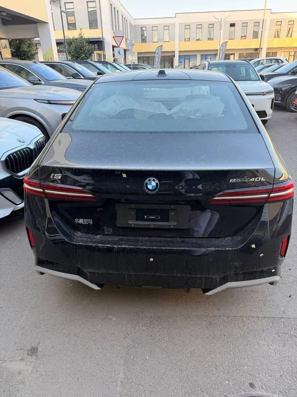 bmw i5 40L 2025 yil 4.400km yurgan — фото 5