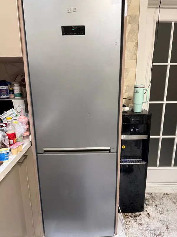 Холодильник BEKO.